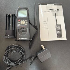 Vintage Garmin VHF 725 submersible Marine Radio - 1990’s